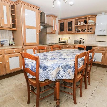 Tyn Y Parc Villa Dwyran Bagian luar foto